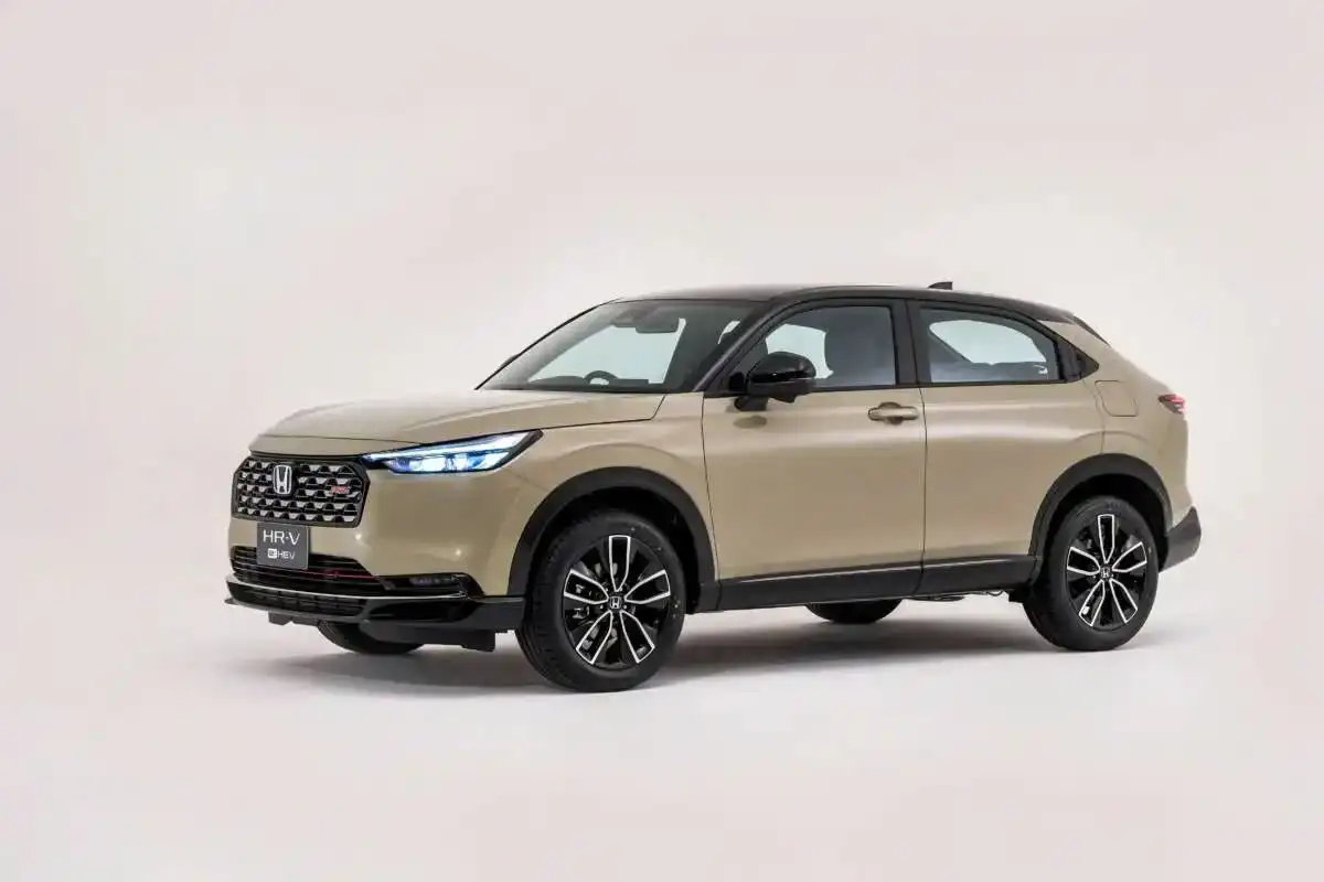 Màu Vàng cát thời thượng Honda HR-V e:HEV RS 2025